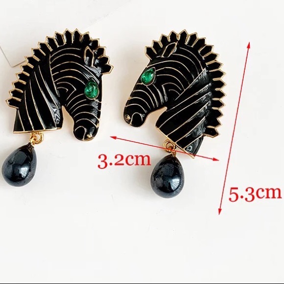 NWT Black + White Stripe Zebra Pearl Drop Earrings - Picture 12 of 15